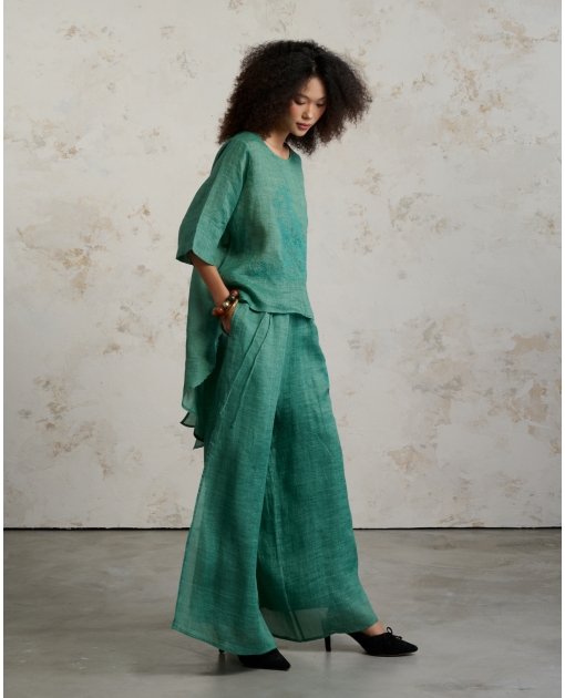 Lam Sơn - High-low blouse
